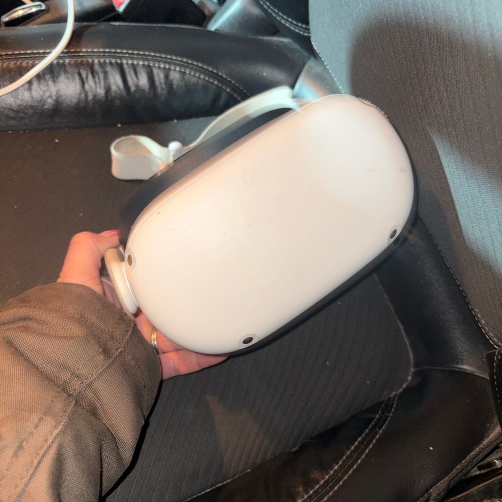Oculus VR Headset - White and Black